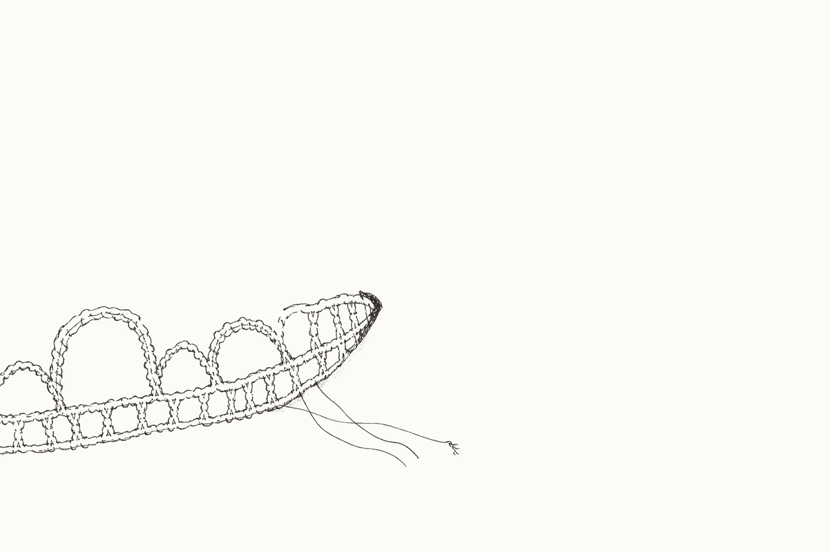 Lace That Doesn't Itch: How to Choose It — hand-drawn illustration by Darette