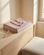 DAAC05 Mauve 社媒