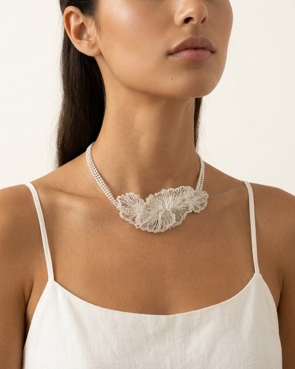 DAJW02_neck