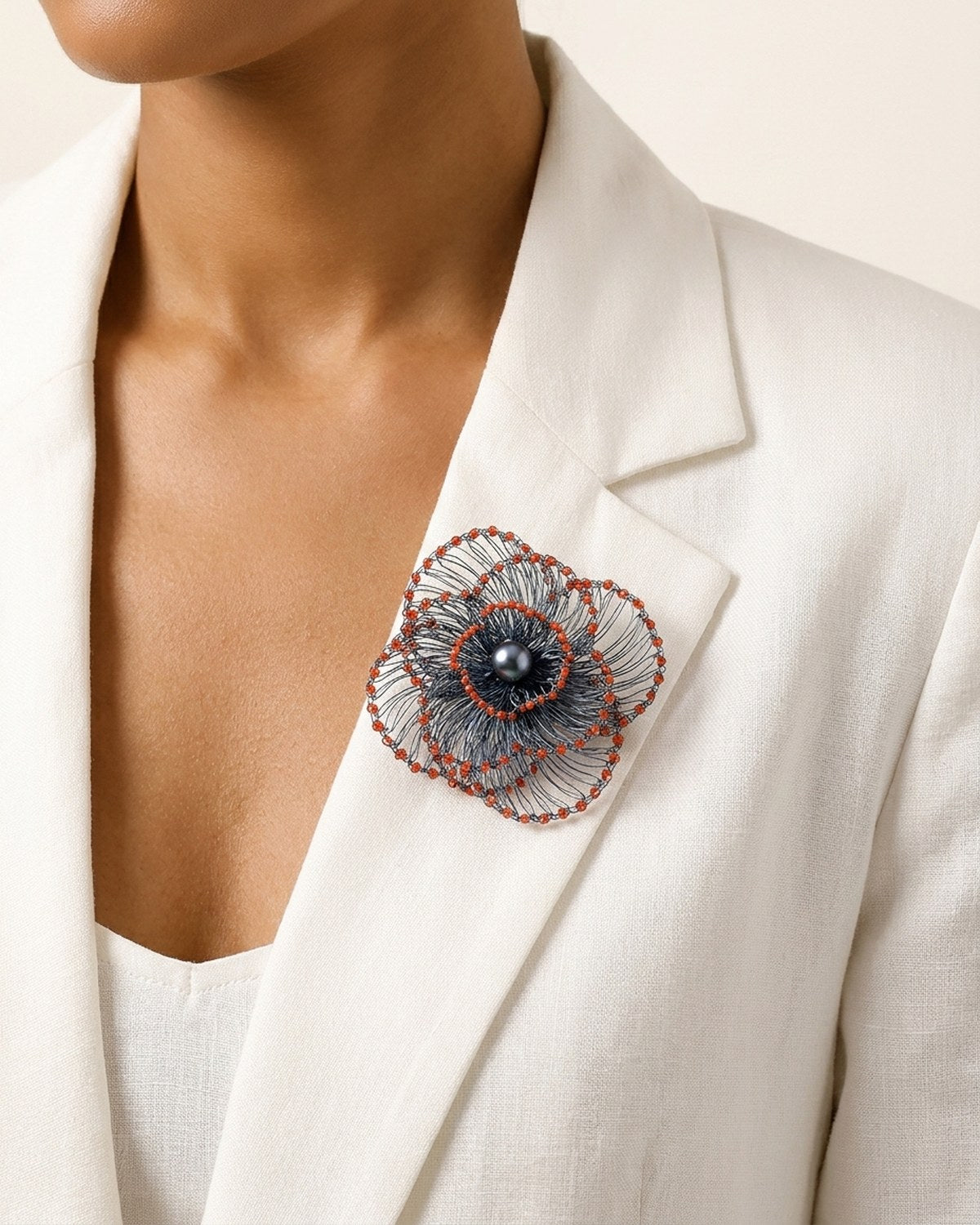 DAJW03_lapel