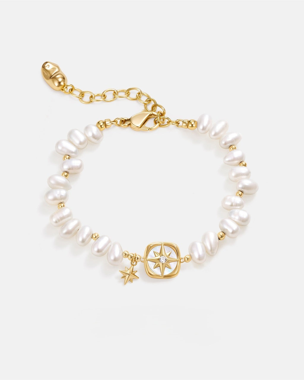 Small Fortune Pearl Bracelet · flat