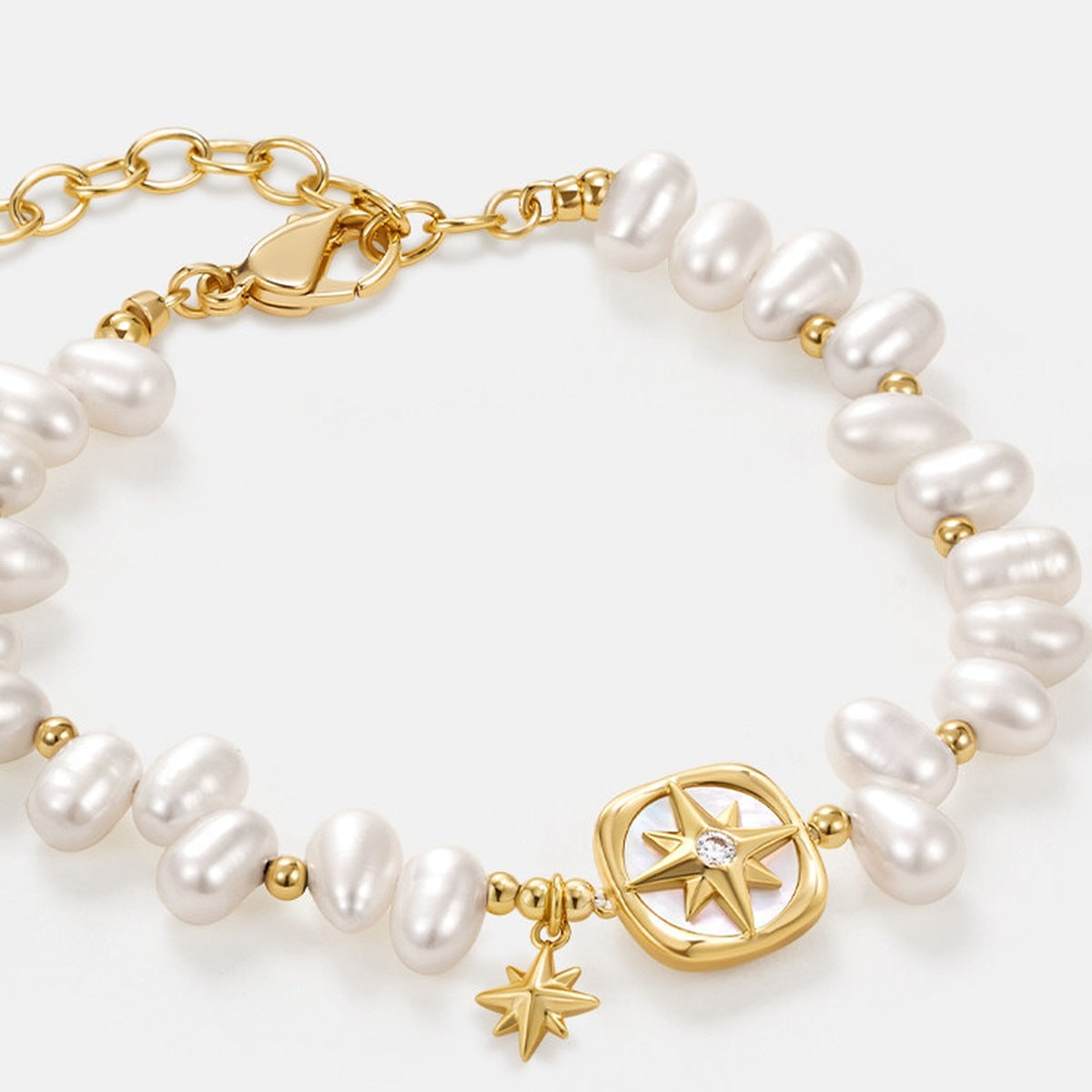 Small Fortune Pearl Bracelet · detail