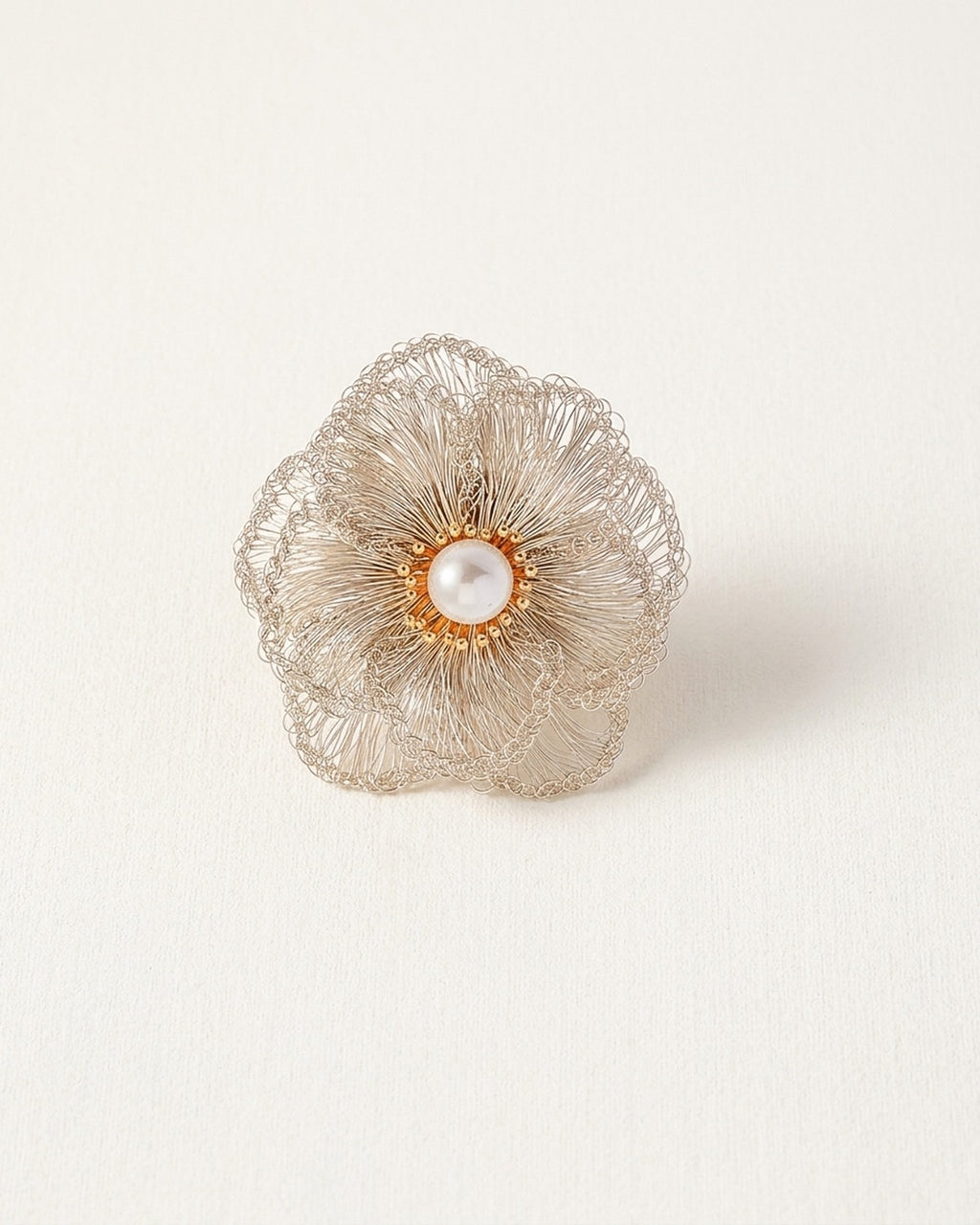 Grand Gesture Flower Brooch · flat