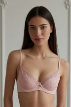 Adèle Lace Set on model