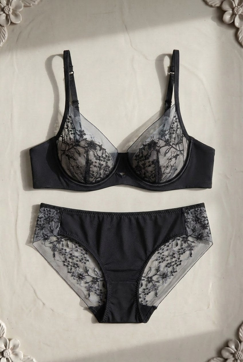 Adèle Lace Set — Noir colourway
