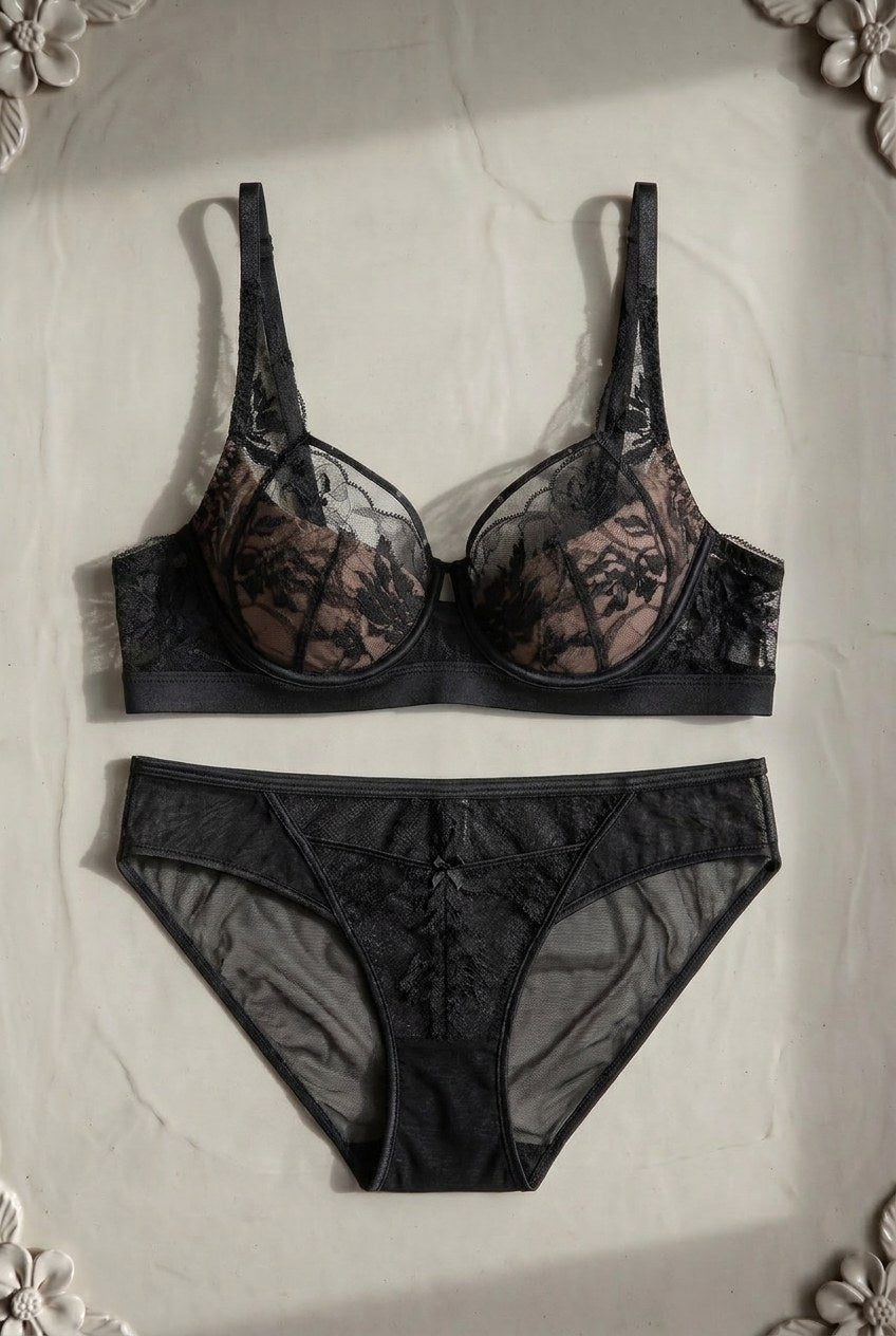 Delphine Lace Set — Noir colourway