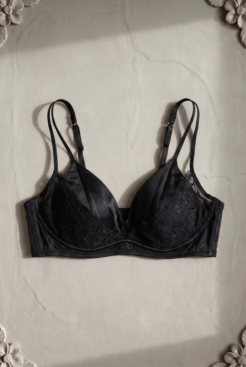 Mira Silk Triangle Set — Noir colourway