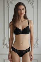 Inès Sheer Set on model — Noir