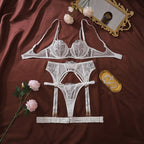 Darette Full Bloom Embroidered Set - product view (sixth alternate view)