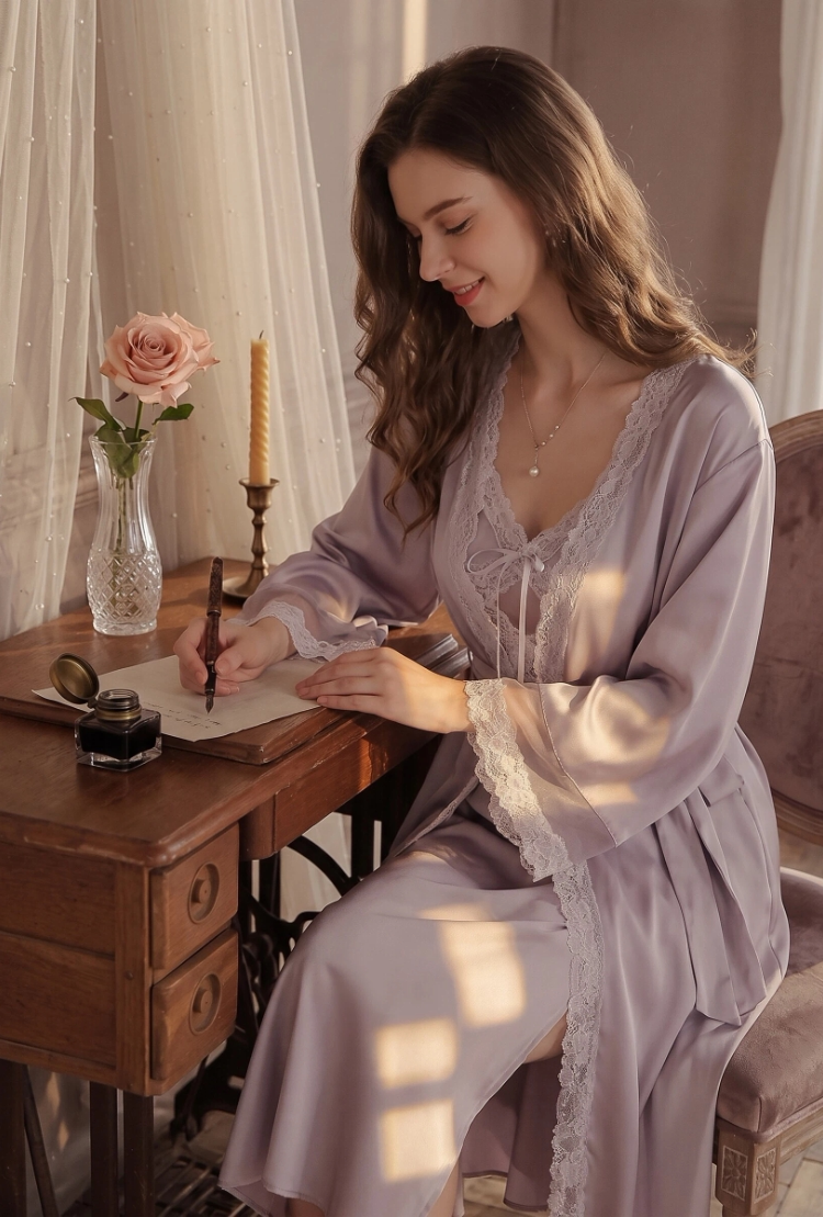 Darette Cover Story Set in Mauve, additional product view