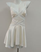 Darette Cool It Slip in Crème - mannequin close-up of the crisscross lace bodice and thin straps